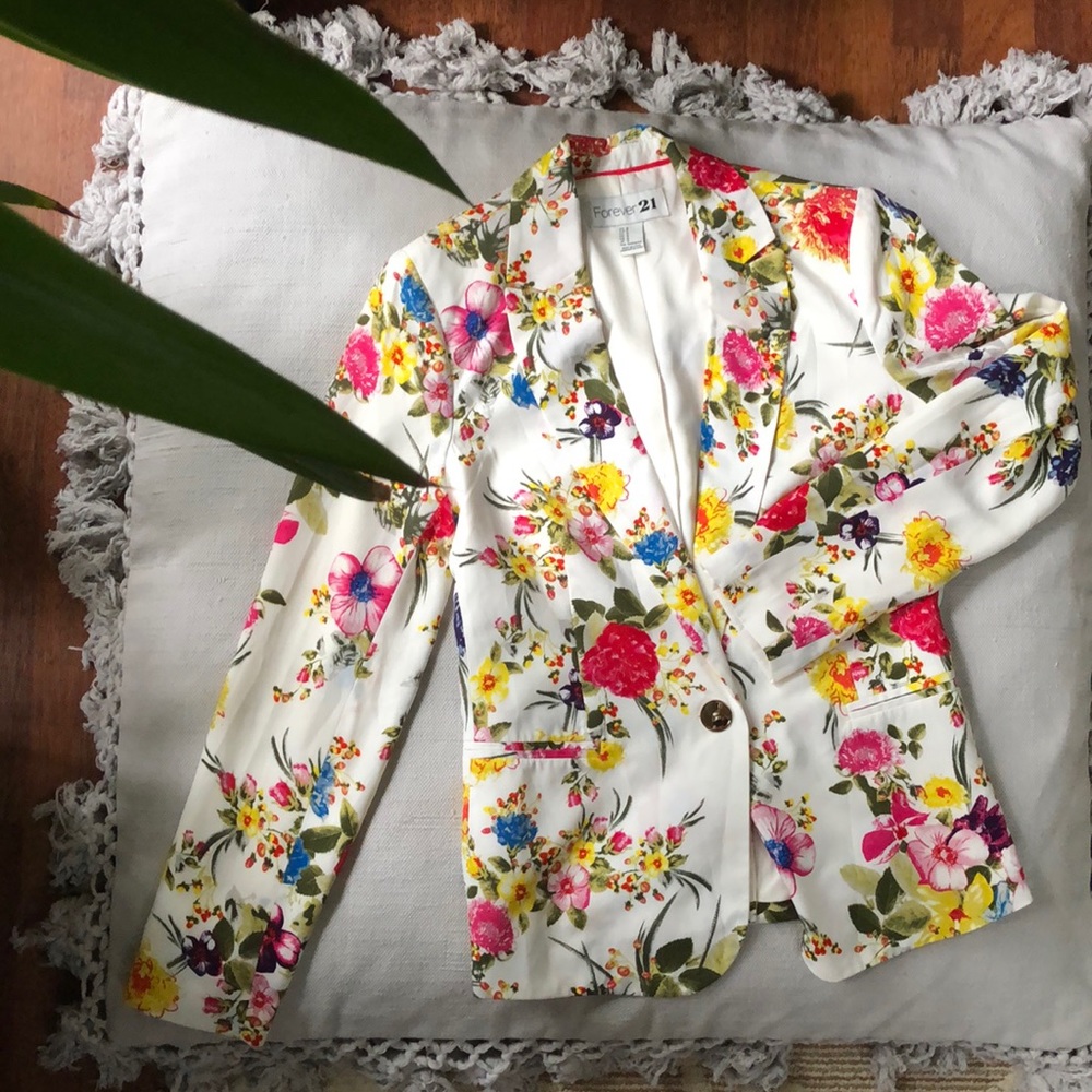 💛 Funky floral blazer